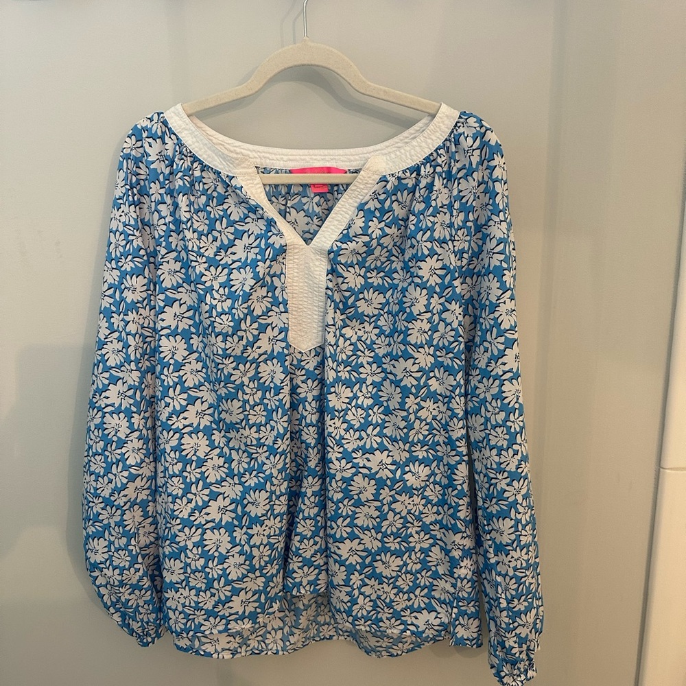 Lilly Pulitzer Blue and White Floral Blouse